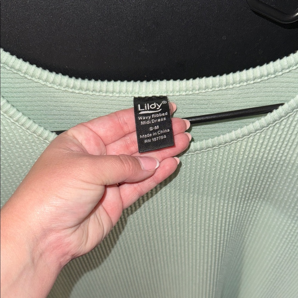 Light Green Textured Women's Short Sleeve Dress with Pockets! - Picture 3 of 4